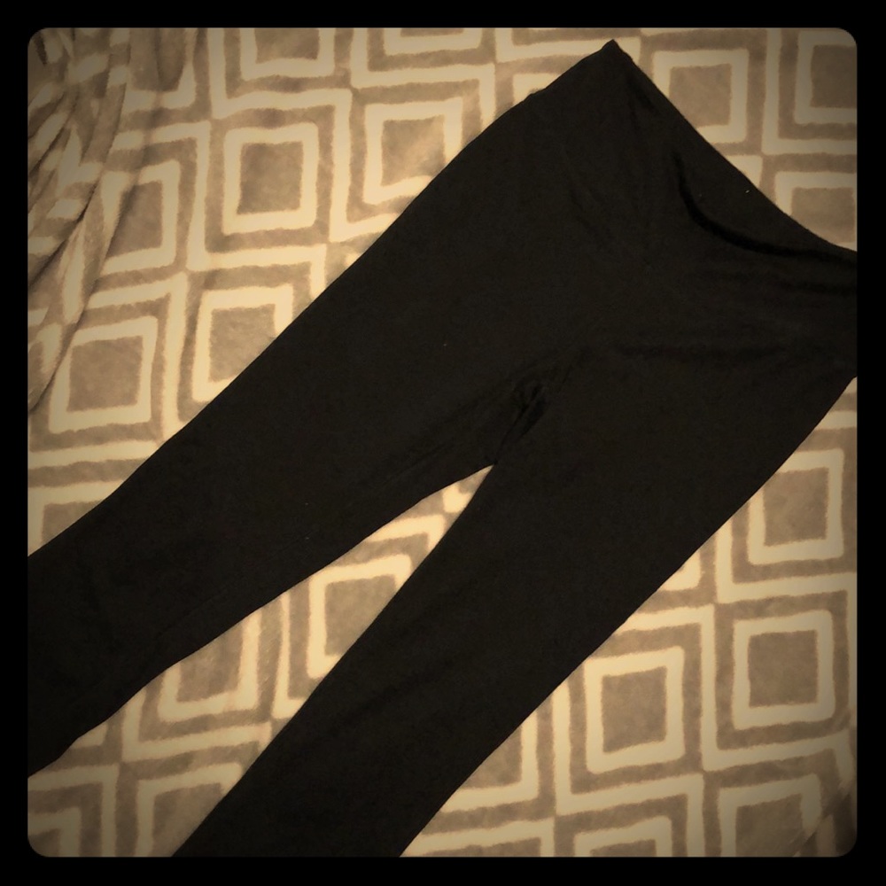 3/$15 Eddie Bauer workout capri leggings